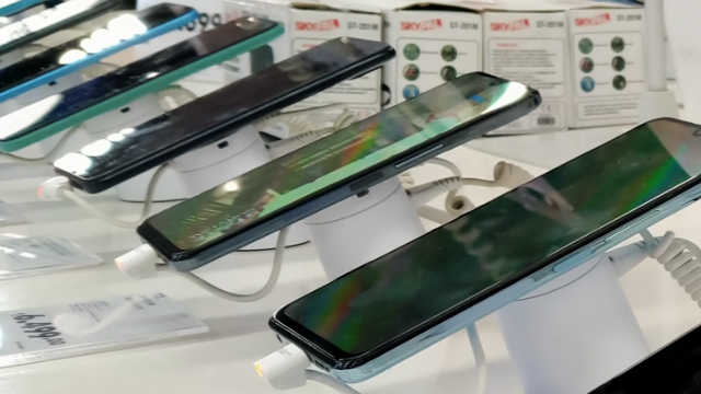 BDDK'dan cep telefonu ve kredi kartı düzenlemesi
